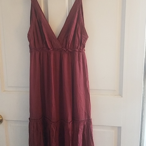 Vici maxi dress - Picture 2 of 3